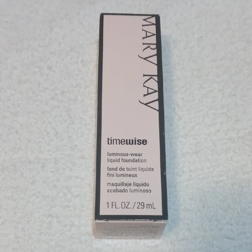 Mary Kay Timewise Luminous-Wear Foundation